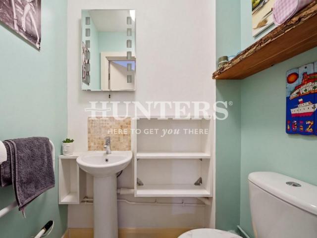 Flat for sale in West Hampstead, Greater London