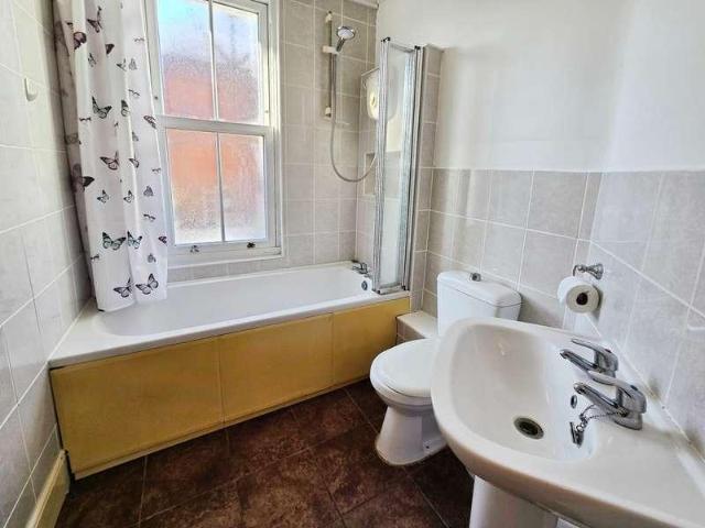 Flat for sale in Totland, Isle Of Wight