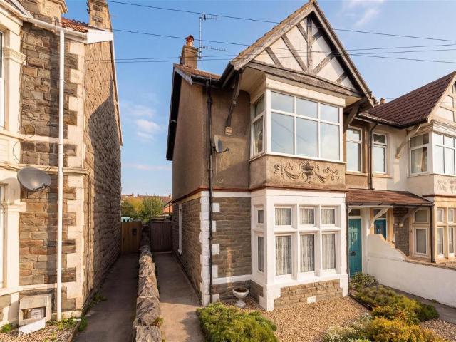 Flat for sale in Weston-super-mare, North Somerset