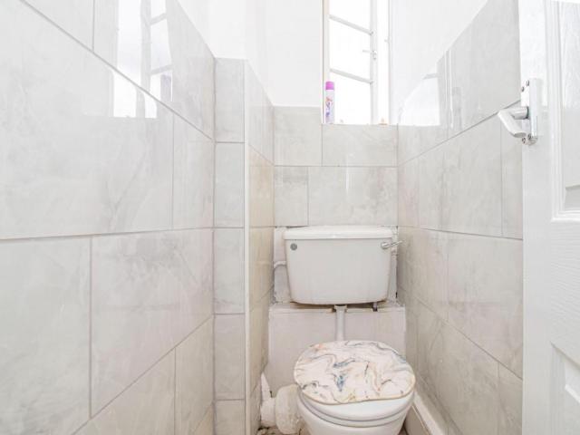Flat for sale in Boundary Estate, Whitechapel