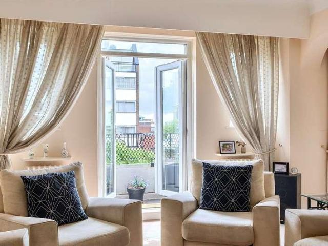 Flat for sale in St. John's Wood, Greater London