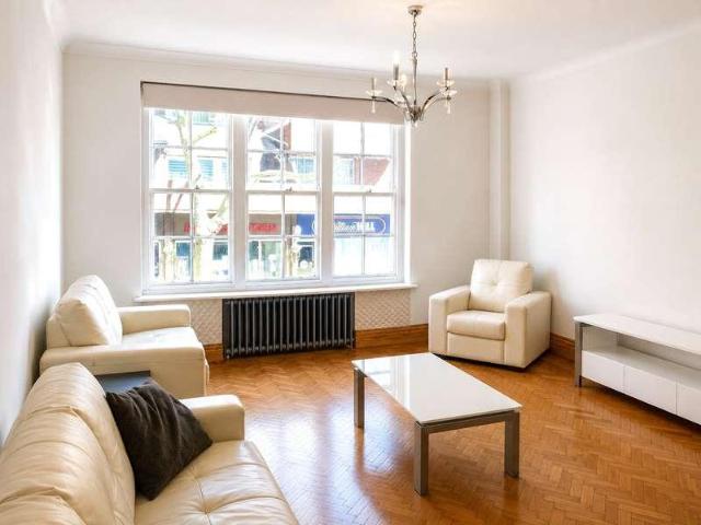 Flat for sale in Bayswater, Greater London