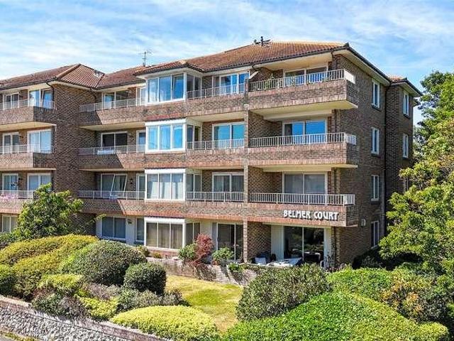 Flat for sale in West Worthing, Worthing