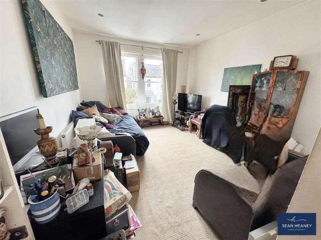 Flat for sale in High Barnet, Greater London