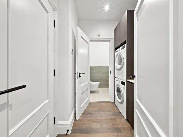 Flat for sale in London Borough of Ealing, Greater London