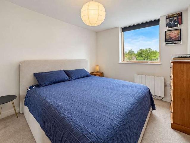 Flat for sale in Stokes Croft, Bristol