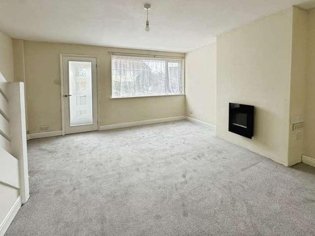 Flat for sale in Brixington, Budlake