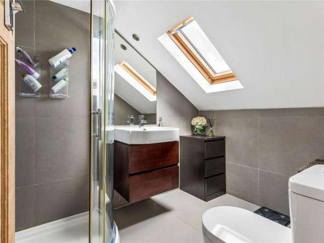 Flat for sale in Furzedown, Greater London