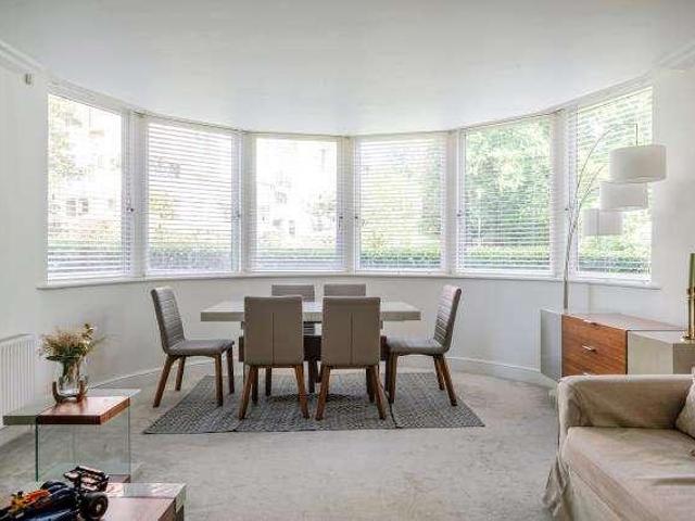 Flat for sale in West Hampstead, Greater London