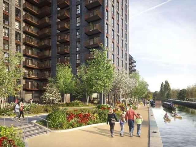 Flat for sale in Alperton, Greater London