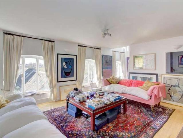 Flat for sale in Malmesbury, Wiltshire