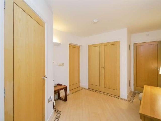 Flat for sale in The Knap, Barry