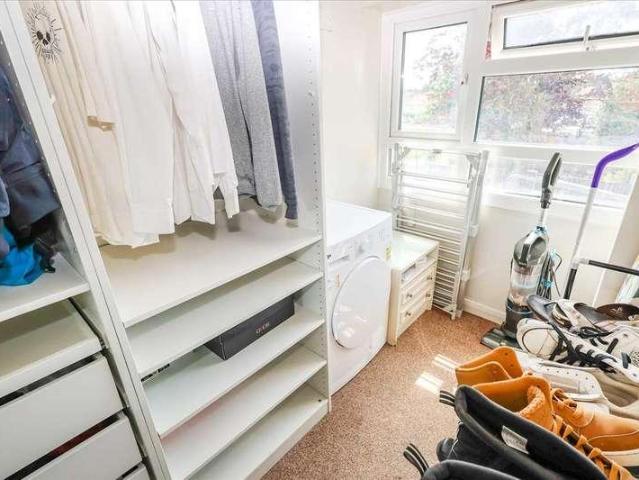 Flat for sale in Slough