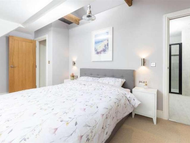 Flat for sale in Newquay, Cornwall