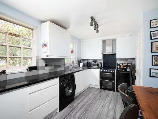 Flat for sale in London Borough of Camden, Greater London