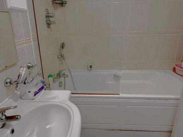 Flat for sale in Bayswater, Greater London
