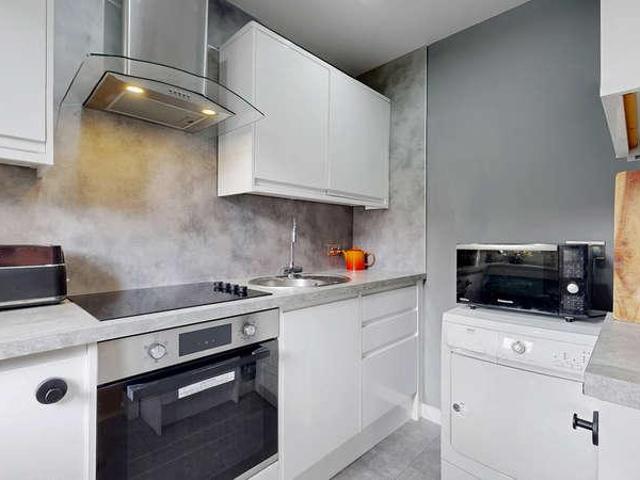 Flat for sale in Dawsholm, Kelvindale