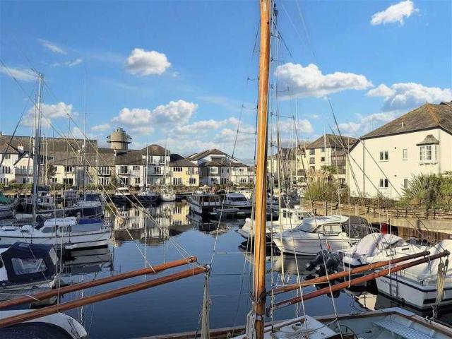 Flat for sale in Falmouth, Cornwall