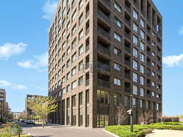 Flat for sale in Reach, Greater London