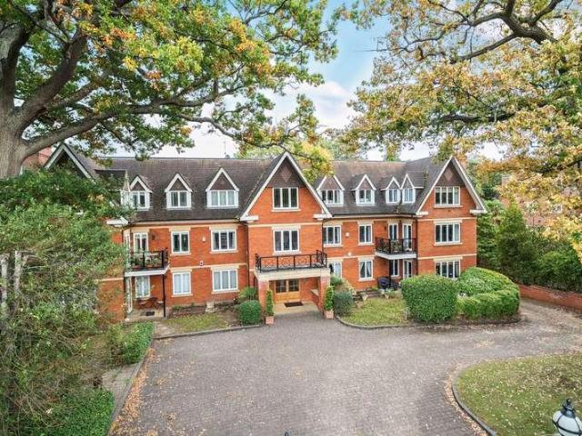 Flat for sale in Whiteley Village, Blackhills