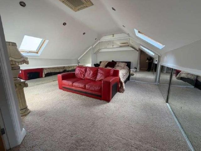Flat for sale in Halewood Green, Halewood