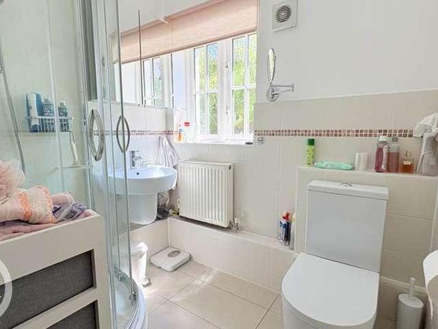 Flat for sale in Willian, King's Walden