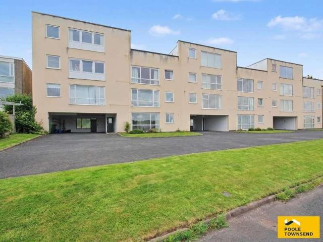 Flat for sale in Slackhead