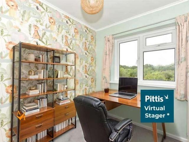 Flat for sale in Totland, Isle Of Wight