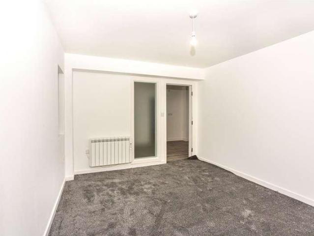 Flat for sale in Trearddur, Wales