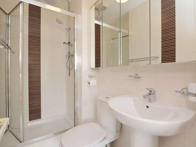 Flat for sale in Livingston, Knightsridge