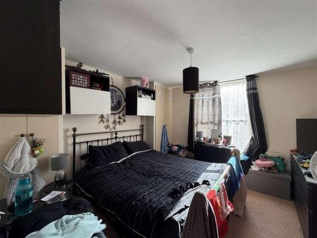 Flat for sale in The Old Town, Kepwick