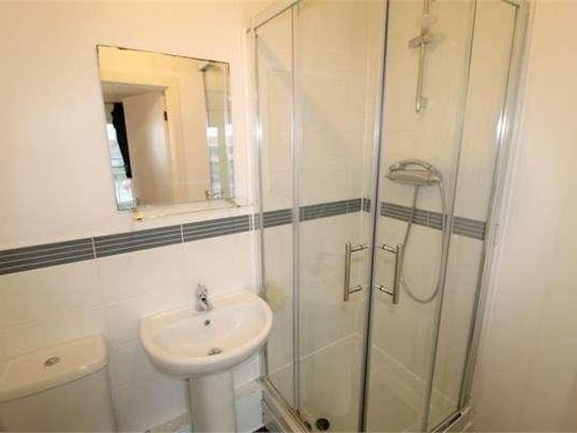 Flat for sale in Burnt Oak, Greater London