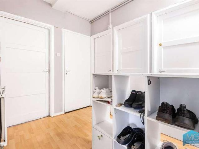 Flat for sale in Finchley, Isle Of Man