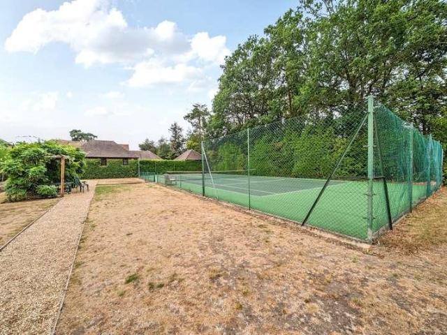 Flat for sale in Woking, Surrey