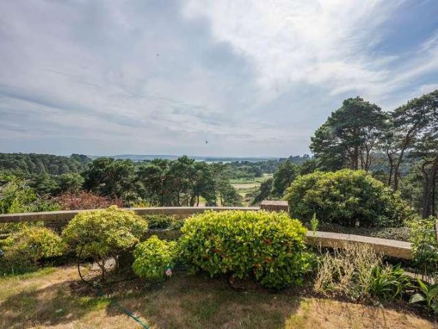 Flat for sale in Canford Cliffs, Poole