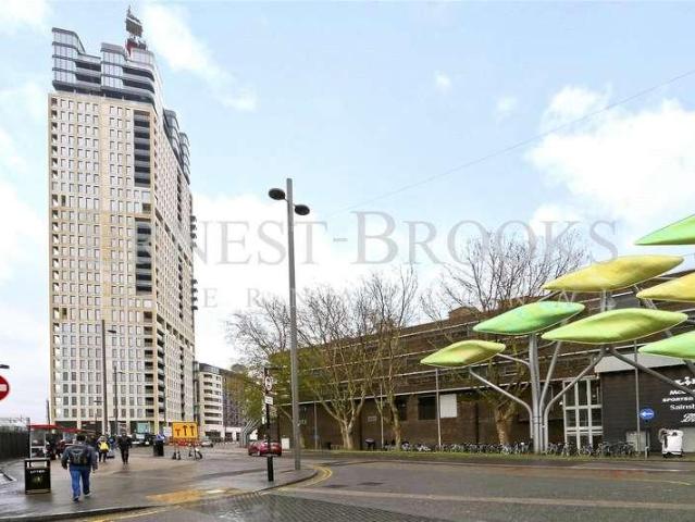 Flat for sale in Stratford Marsh, Greater London