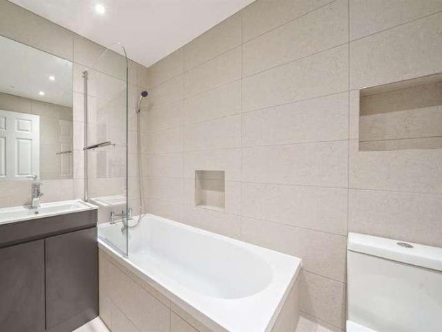 Flat for sale in Wealdstone, Greater London