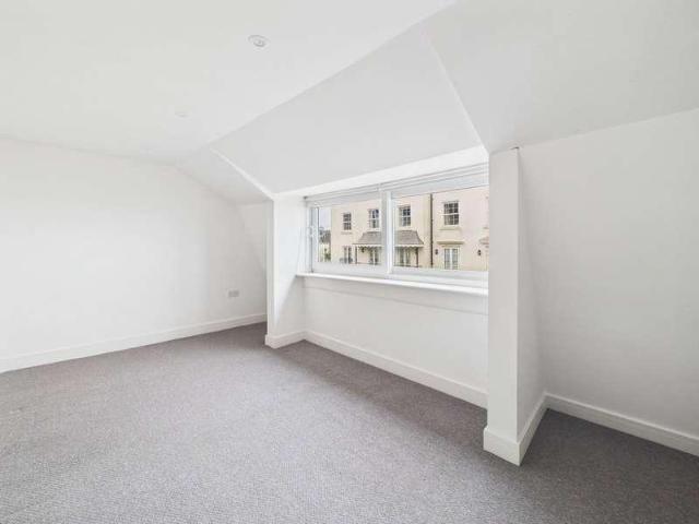 Flat for sale in West Worthing, Worthing
