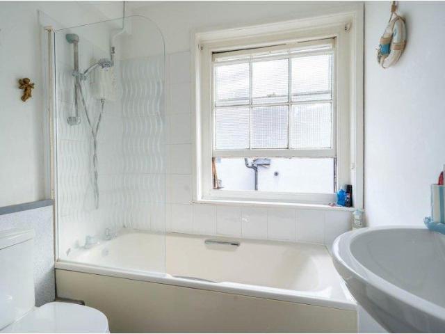 Flat for sale in Ludlow, Shropshire