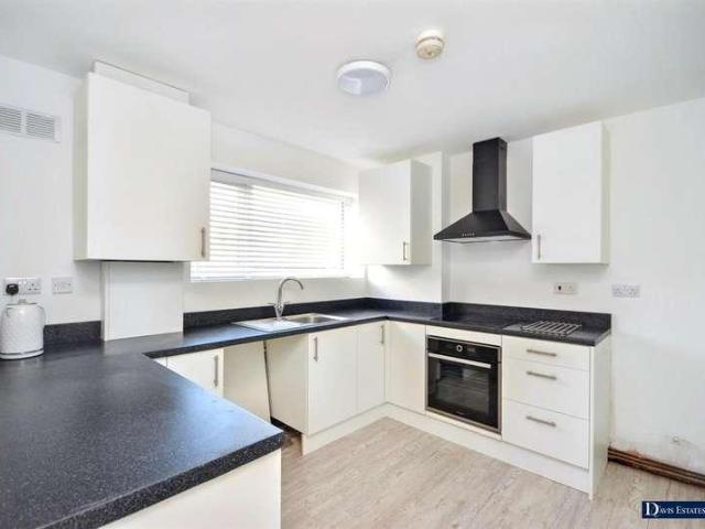 Flat for sale in Pot Kilns, Greater London