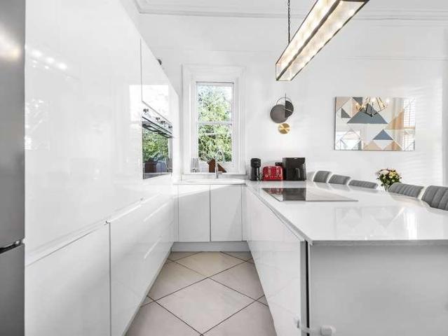 Flat for sale in Reading