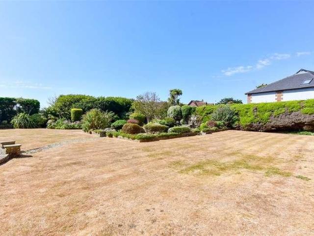 Flat for sale in Rustington, Clapham
