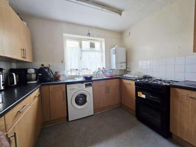 Flat for sale in Greater London