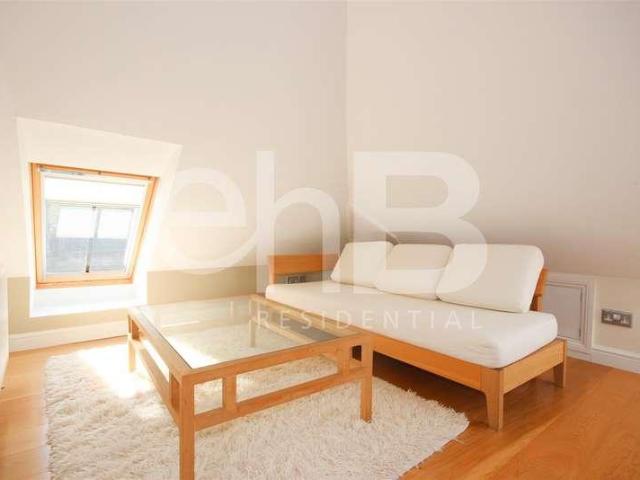 Flat for sale in Cliff Hill, Warwick