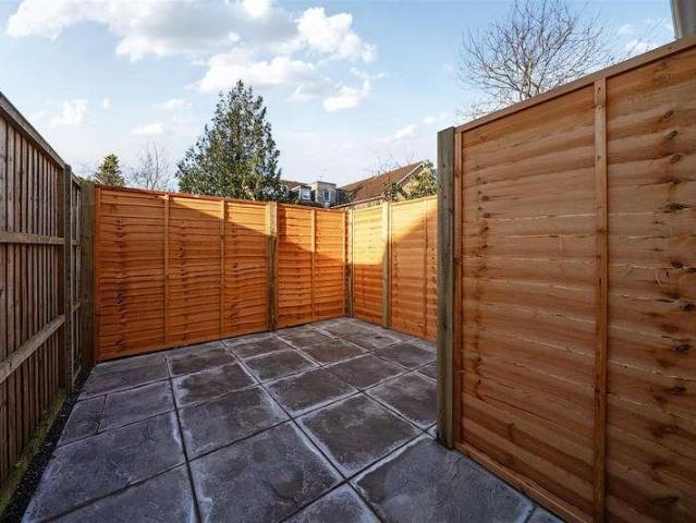 Flat for sale in Feckenham, City Of Bristol