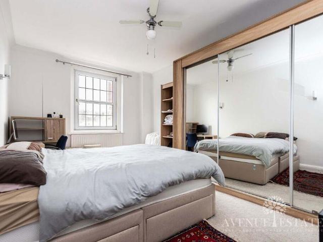 Flat for sale in West Cliff, Bournemouth