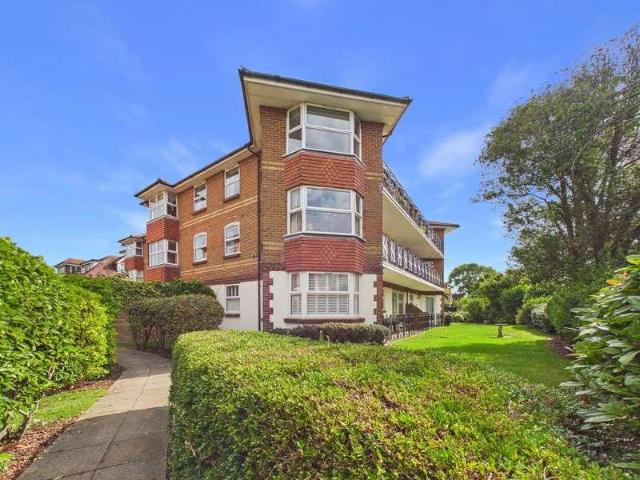 Flat for sale in West Worthing, Worthing