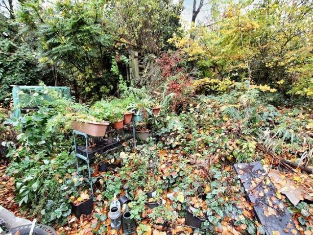 Flat for sale in Clough, Burnedge