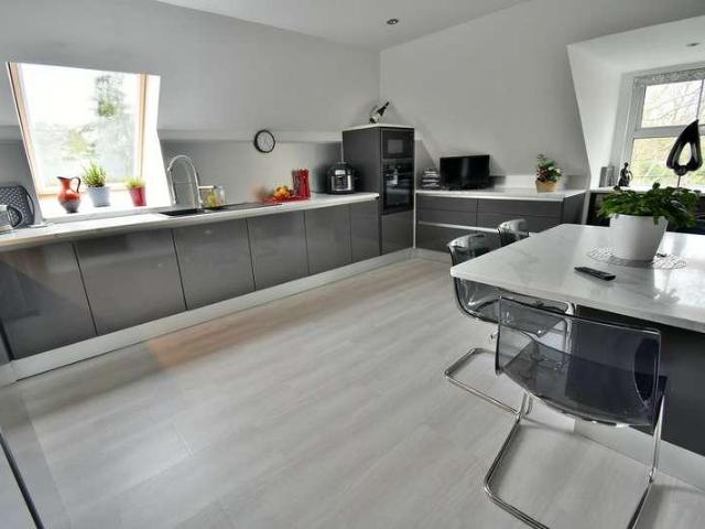 Flat for sale in Tricketts Cross, Ferndown