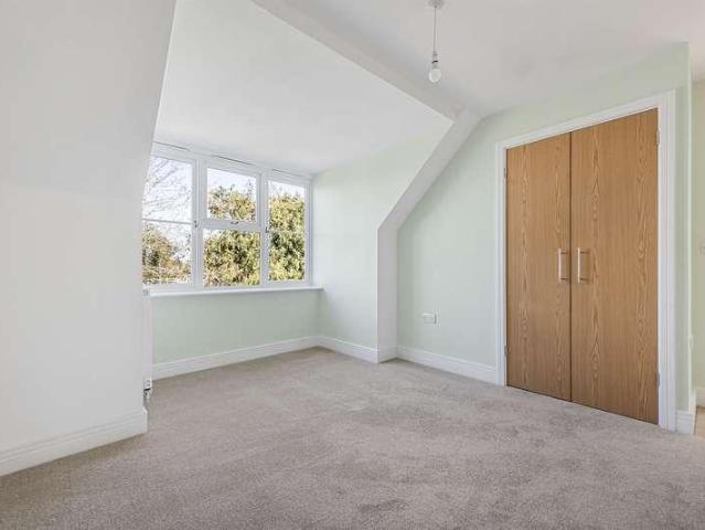 Flat for sale in Reading